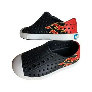 Native toddlers size 7 shoe